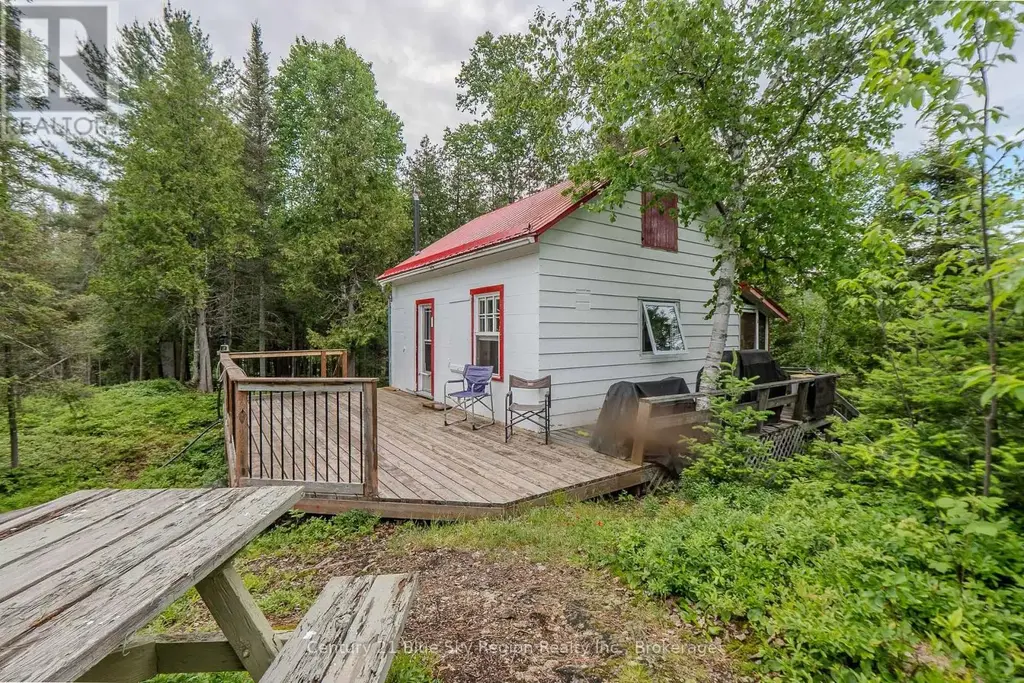 44 Island, Temagami